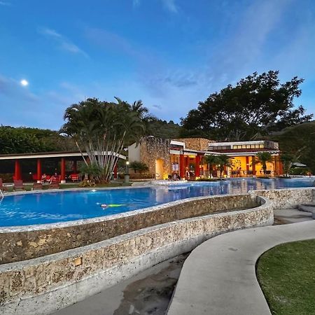Cr Mariposa Rentals Comfortable Penthouse, Ac, Pool, Gym, Tennis Santa Ana  Eksteriør bilde