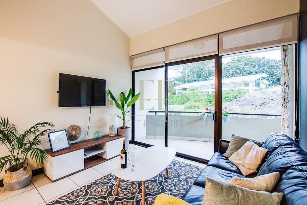Cr Mariposa Rentals Comfortable Penthouse, Ac, Pool, Gym, Tennis Santa Ana  Eksteriør bilde